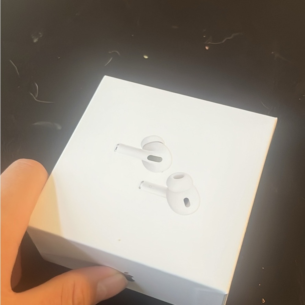 Apple AirPods Pro in White Box